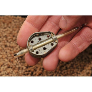 Momitor Guru Maggot Inline Hybrid (Greutate plumb: 55g)